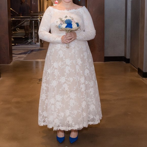 BHLDN Wedding Justine Gown Ivory Lace Over Cream - Picture 3 of 15